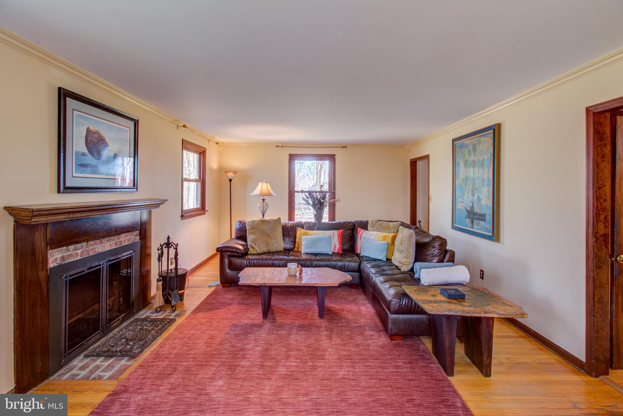 139 Reservoir Road Hopewell, NJ 08525 - Photo 7 of 47 Living Room