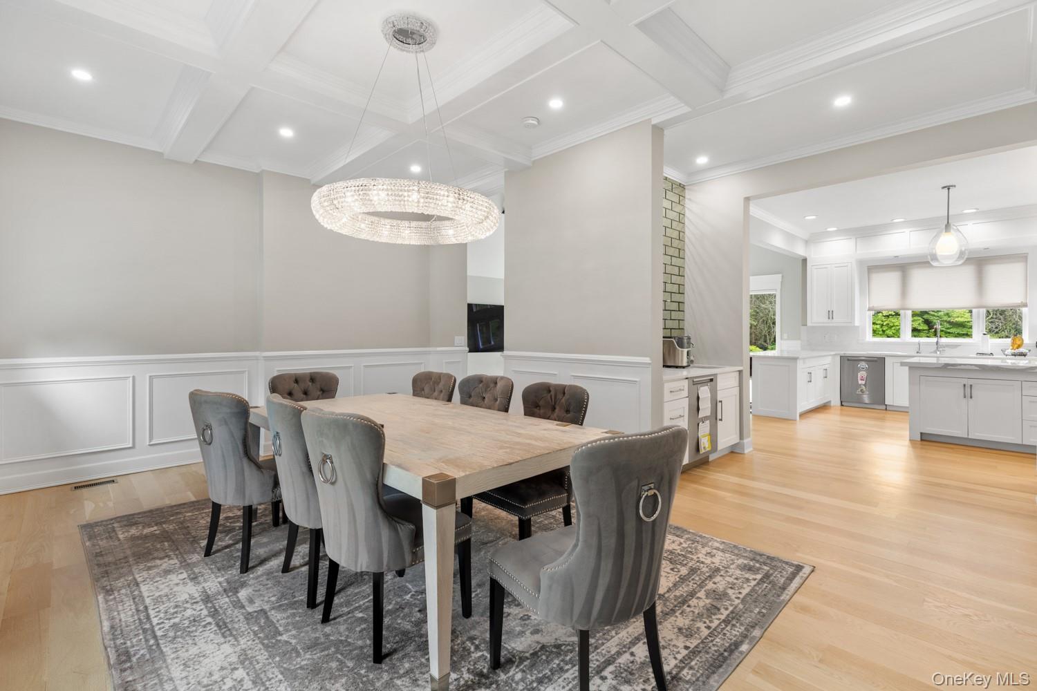 537 Split Rock Road Syosset, NY 11791 - Photo 11 of 39 Gallery Image 11