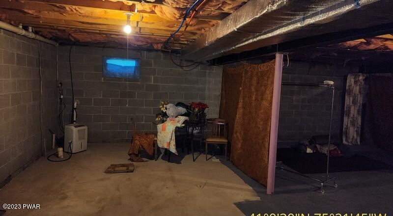 249 Pin Oak Road Stroudsburg, PA 18360 - Photo 32 of 34 a view of storage and utility room
