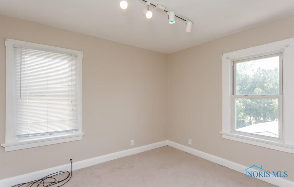 3852 Bellevue Road Toledo, OH 43613 - Photo 22 of 40 Gallery Image 22