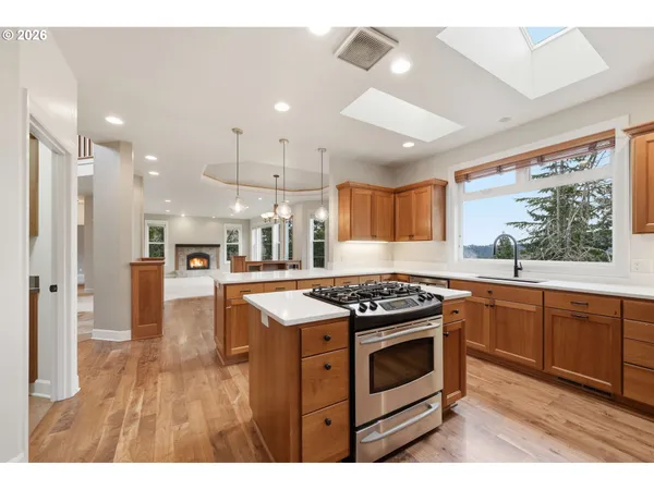 $845,000 | 453 Dellwood Drive, Eugene, OR 97405