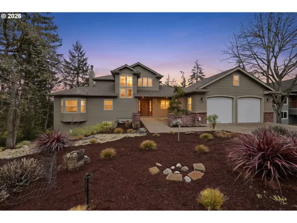 $845,000 | 453 Dellwood Drive, Eugene, OR 97405