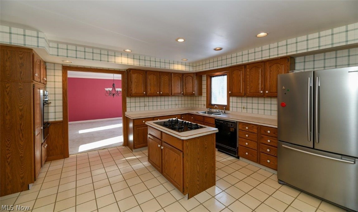38380 Rogers Road Willoughby, OH 44094 - Photo 8 of 30