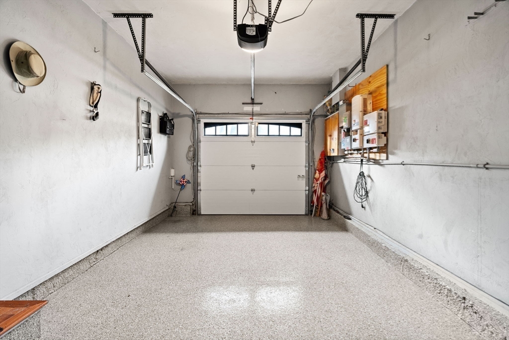 12 Dixfield Road Worcester, MA 01606 - Photo 29 of 42