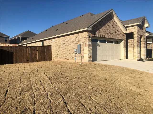 $2,200 | 640 Peace Pipe Way, Georgetown, TX 78628