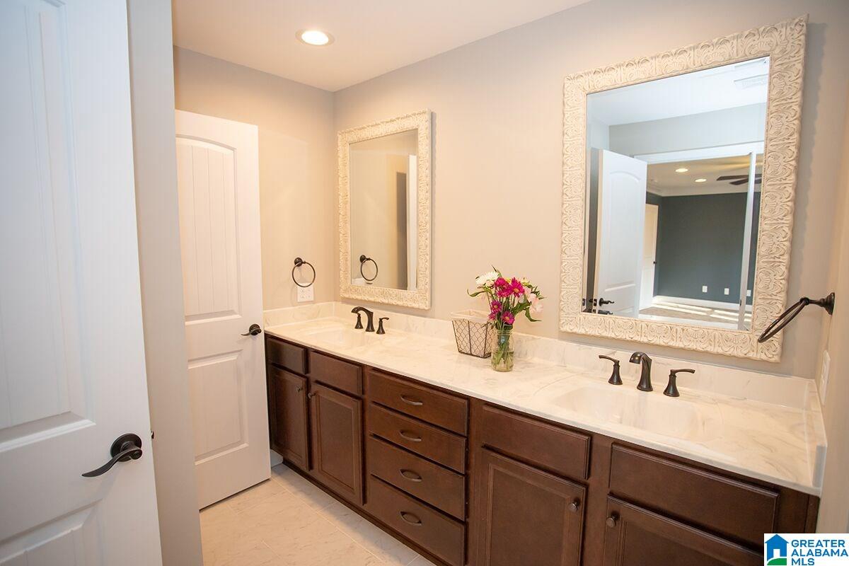 306 Meadowview Circle Clanton, AL 35045 - Photo 17 of 31
