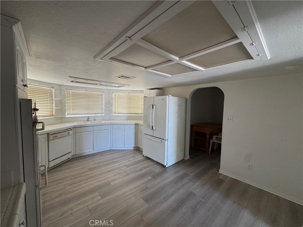 42750 Orchard Road Hinkley, CA 92347 - Photo 12 of 28