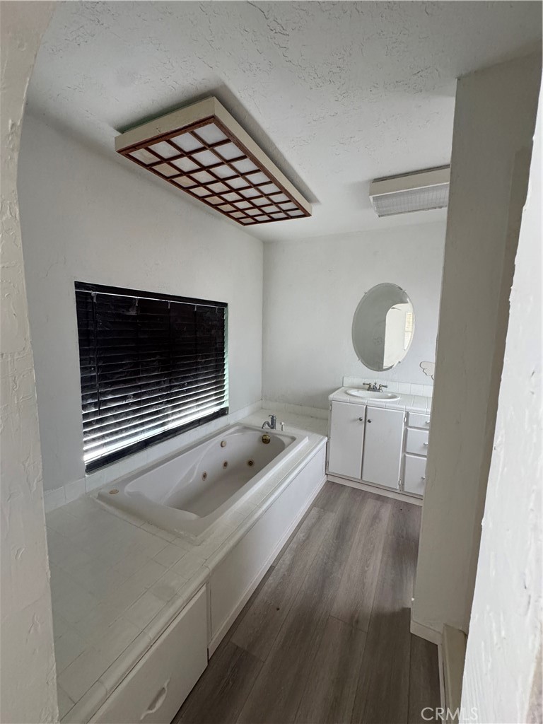 42750 Orchard Road Hinkley, CA 92347 - Photo 9 of 28