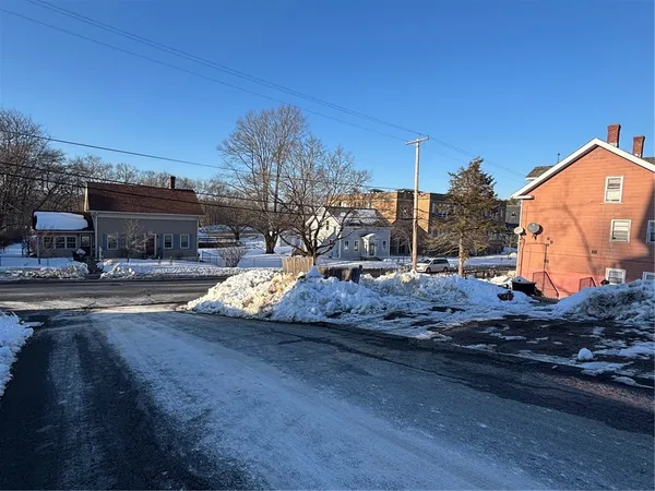 $579,000 | 84 St Paul Street, North Smithfield, RI 02896