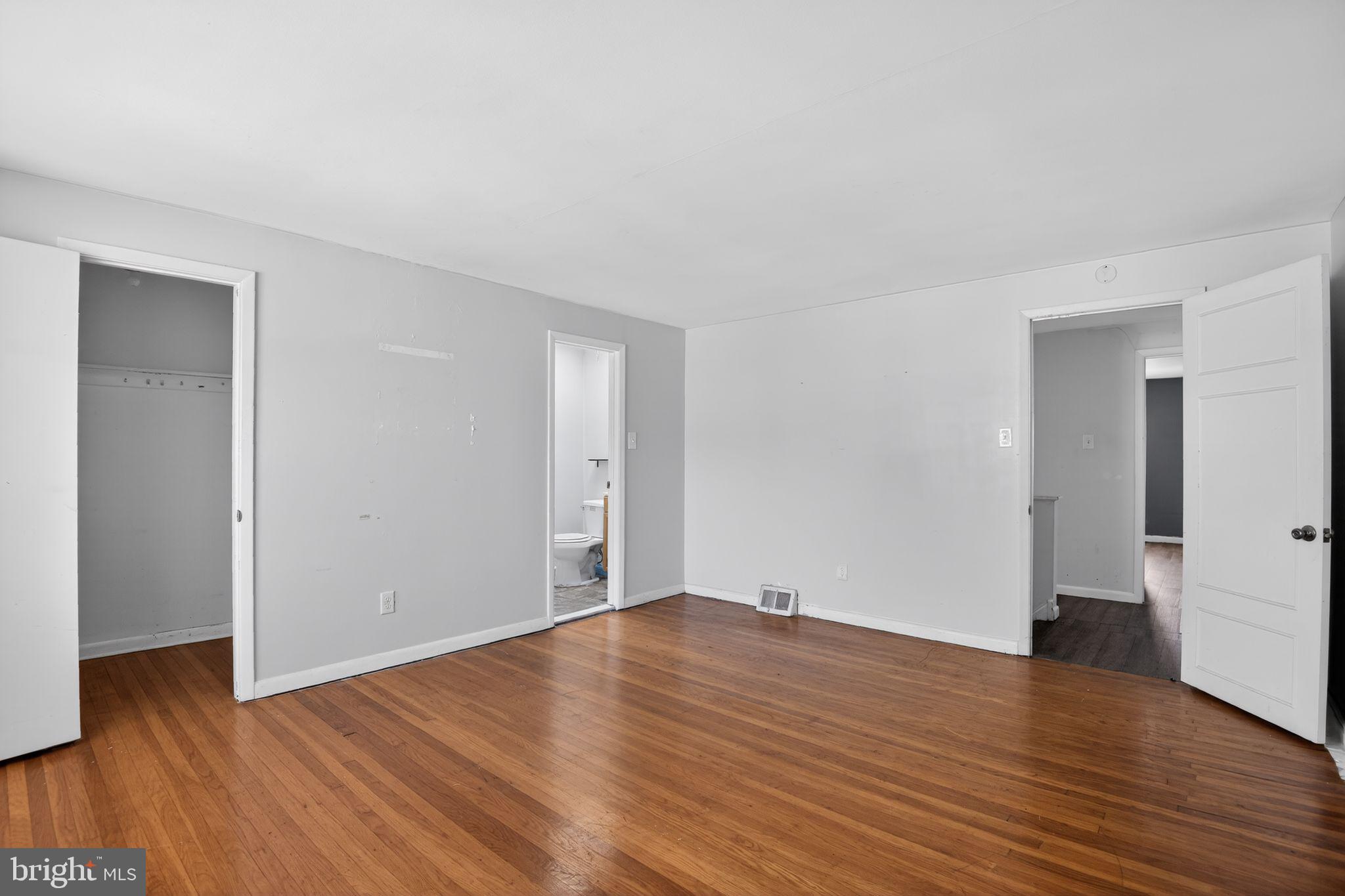 4026 Gideon Road Brookhaven, PA 19015 - Photo 10 of 27 Spacious room with warm wood floors.