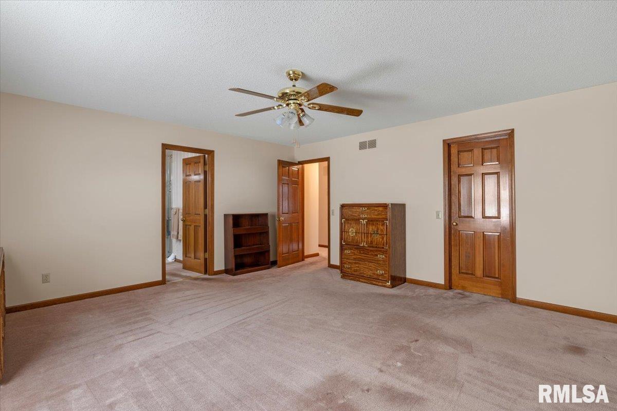 1816 Hunter Ridge Drive Springfield, IL 62704 - Photo 24 of 38 Gallery Image 24