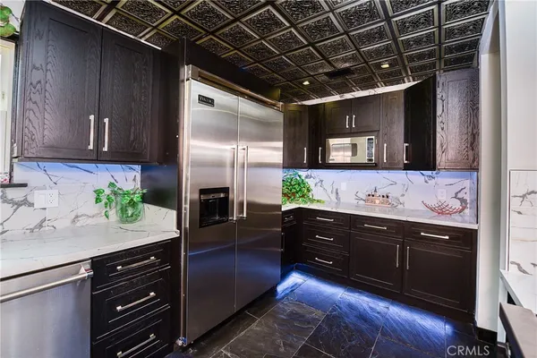 $1,247,000 | 3431 Myrtle Avenue, Long Beach, CA 90807