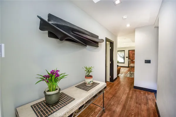 $1,247,000 | 3431 Myrtle Avenue, Long Beach, CA 90807