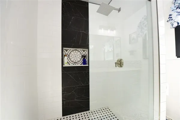 $1,247,000 | 3431 Myrtle Avenue, Long Beach, CA 90807