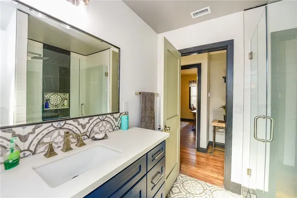 $1,247,000 | 3431 Myrtle Avenue, Long Beach, CA 90807