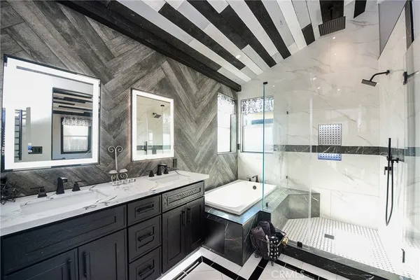 $1,247,000 | 3431 Myrtle Avenue, Long Beach, CA 90807