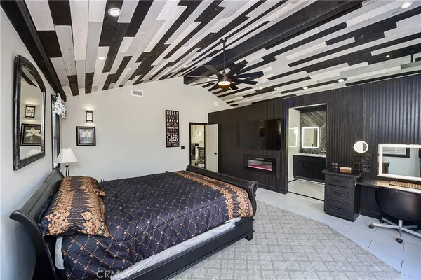 $1,247,000 | 3431 Myrtle Avenue, Long Beach, CA 90807