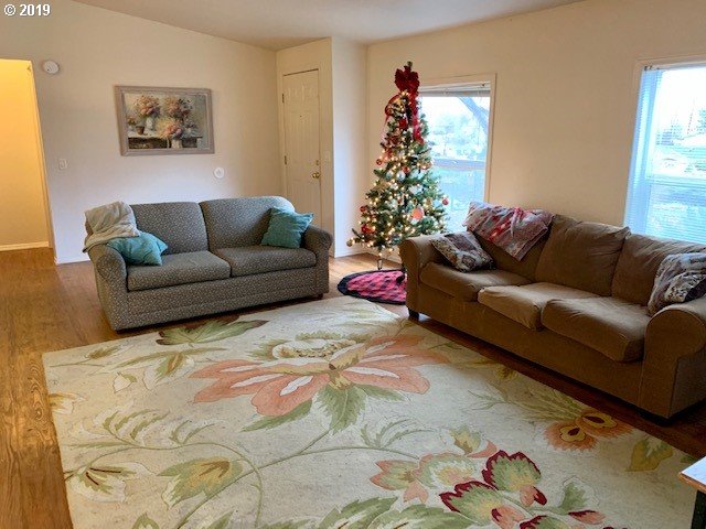 3685 Southwest Marshall Court Pendleton, OR 97801 - Photo 6 of 32