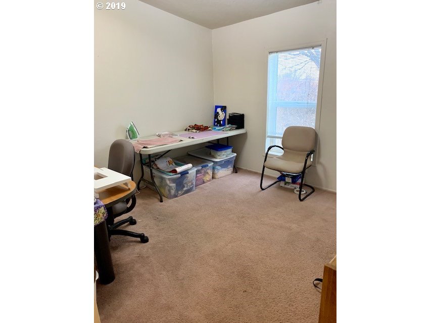 3685 Southwest Marshall Court Pendleton, OR 97801 - Photo 10 of 32