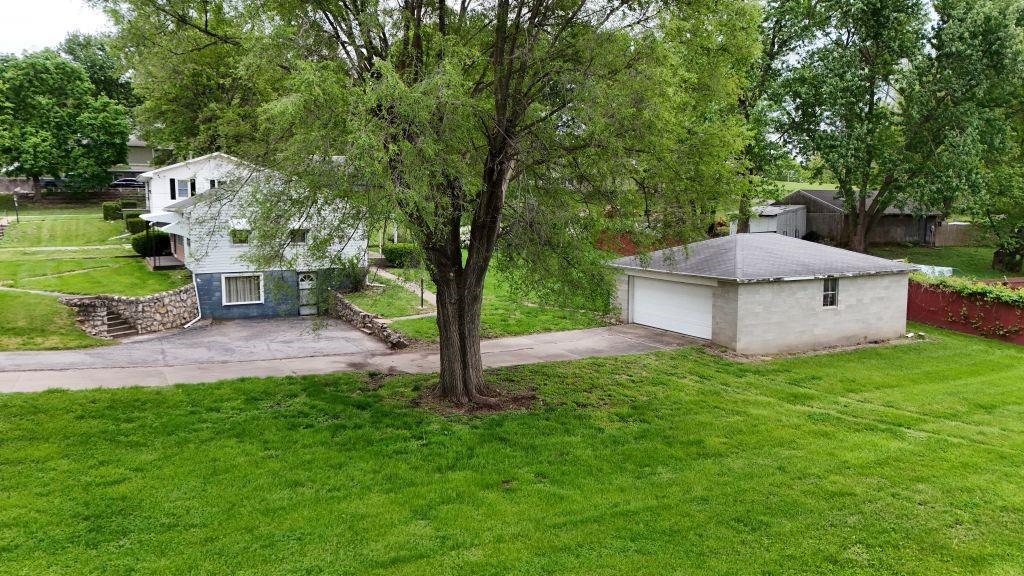 2802 Blackwell Road St. Joseph, MO 64506 - Photo 2 of 34