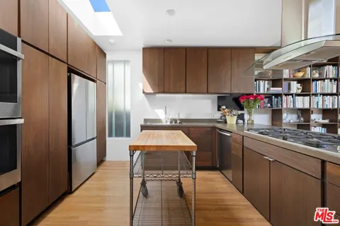 $3,350,000 | Undisclosed Address, Santa Monica, CA 90405