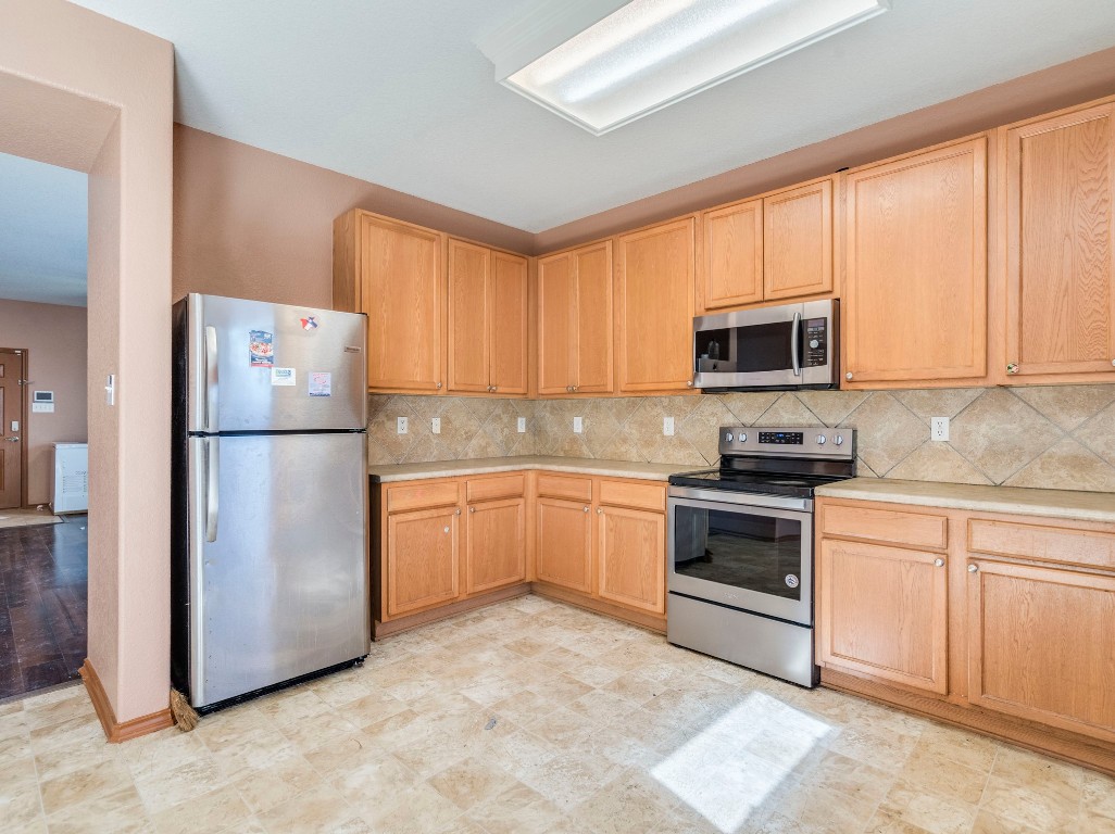 101 Pimlico Kyle, TX 78640 - Photo 7 of 29