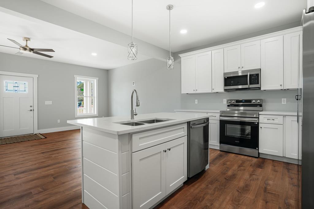 7921 East Side Road Chincoteague Island, VA 23336 - Photo 13 of 38