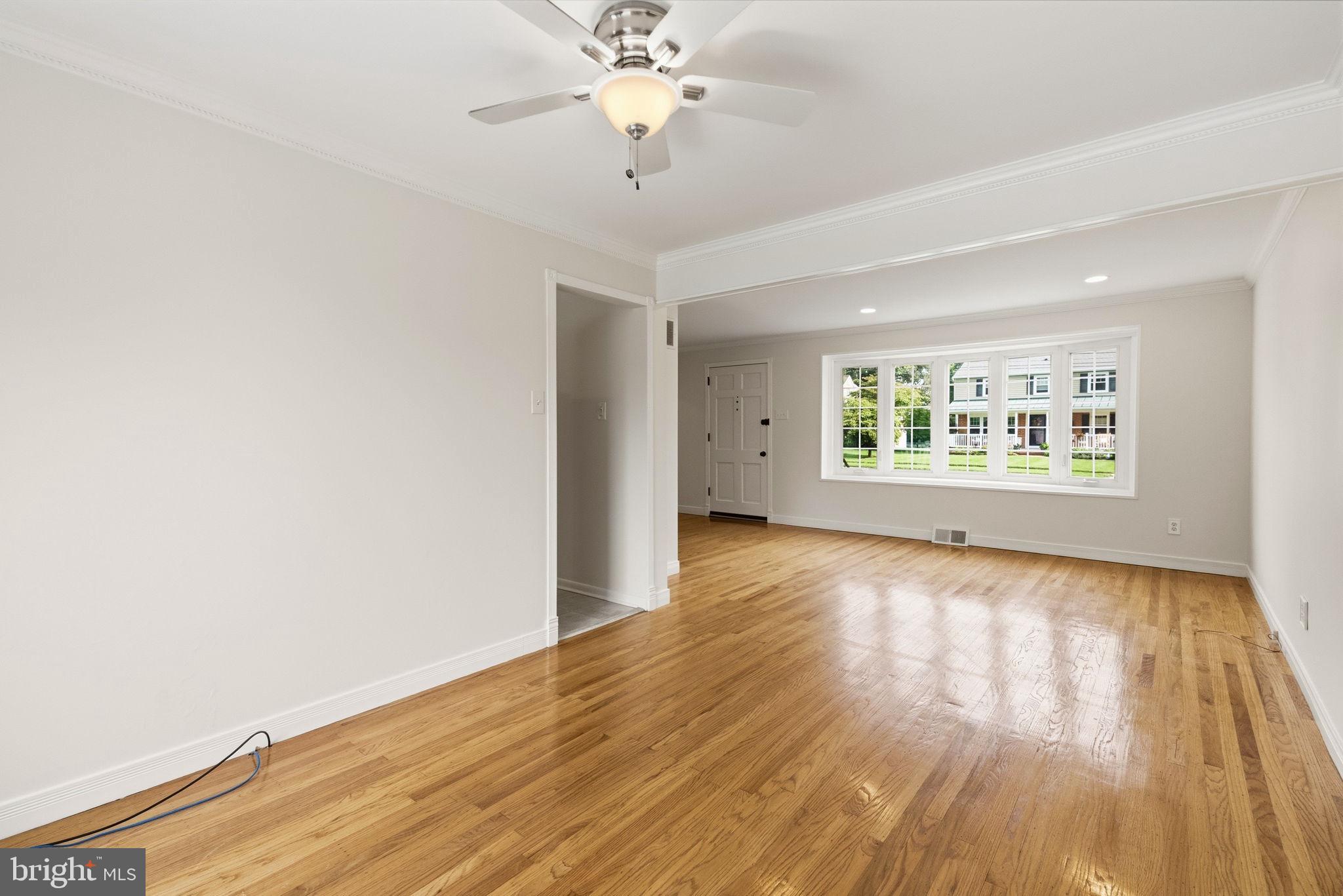 243 Crestview Road Hatboro, PA 19040 - Photo 5 of 36 Gallery Image 5