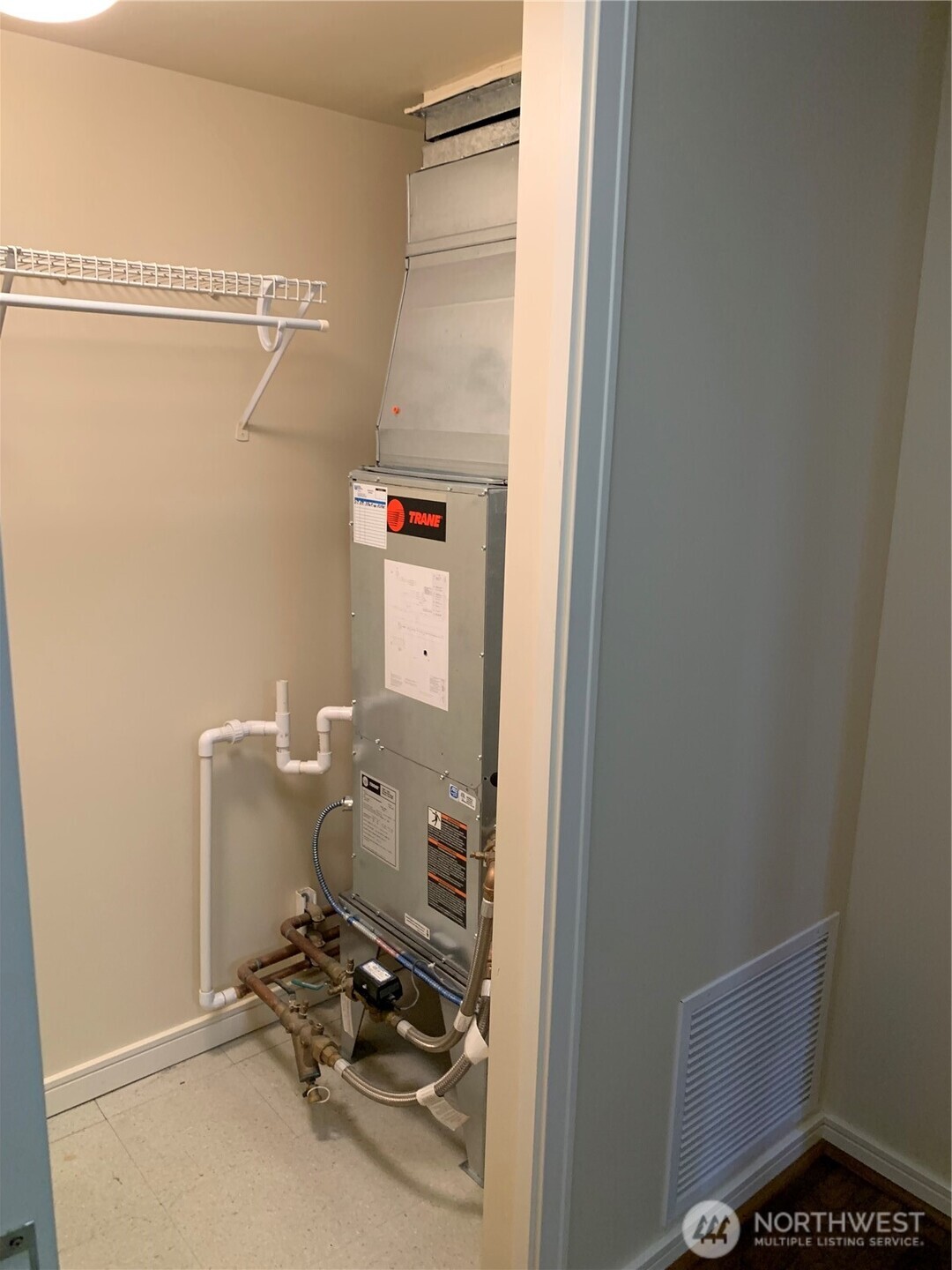 819 Virginia Street, Unit 2808 Seattle, WA 98101 - Photo 23 of 34