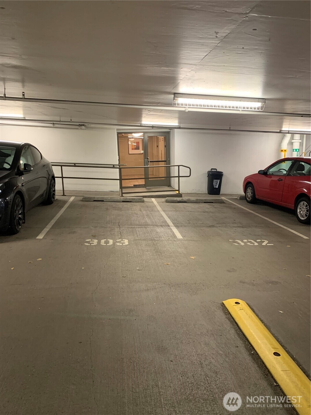 819 Virginia Street, Unit 2808 Seattle, WA 98101 - Photo 34 of 34 a view of parking area