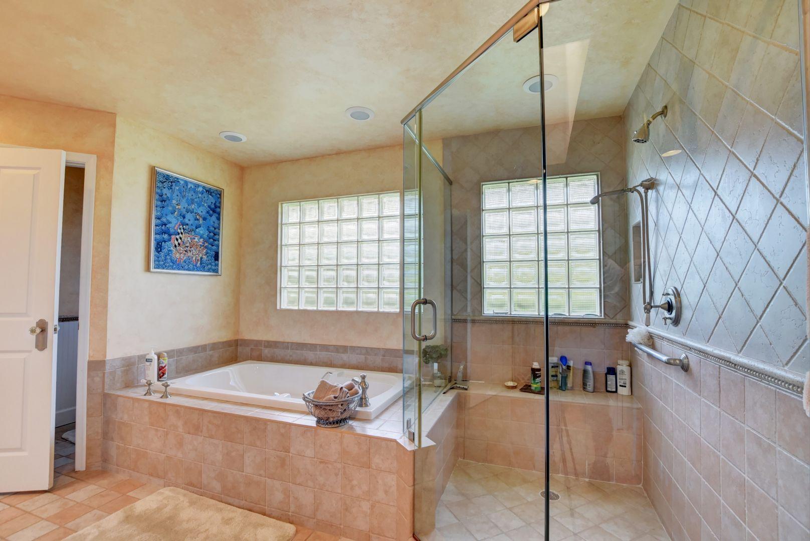 7170 Woodbridge Circle Boca Raton, FL 33434 - Photo 22 of 29 a22029651badde2237ac1ca9cf942c0f_7156647