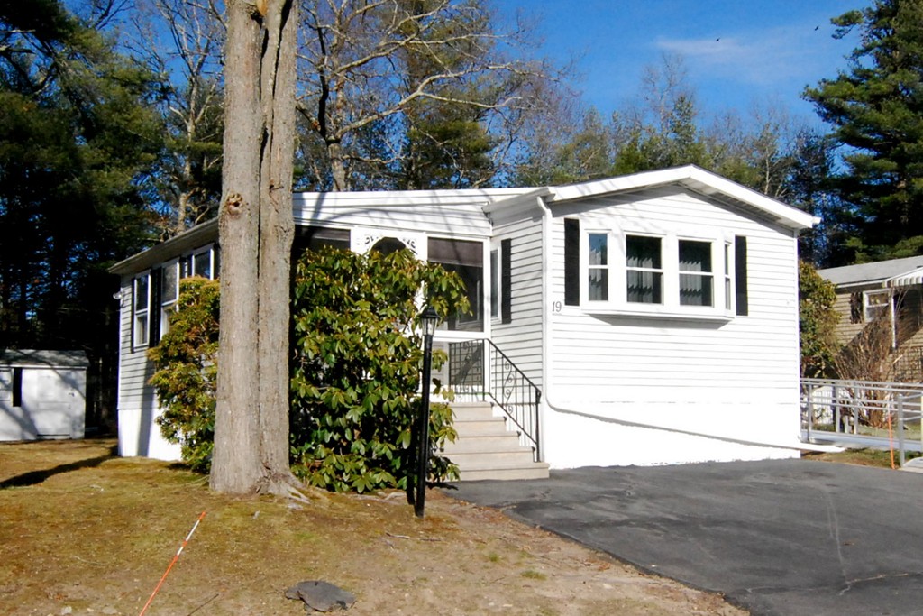 19 Judith Street Wareham, MA 02576 - Photo 1 of 10 Gallery Image 1