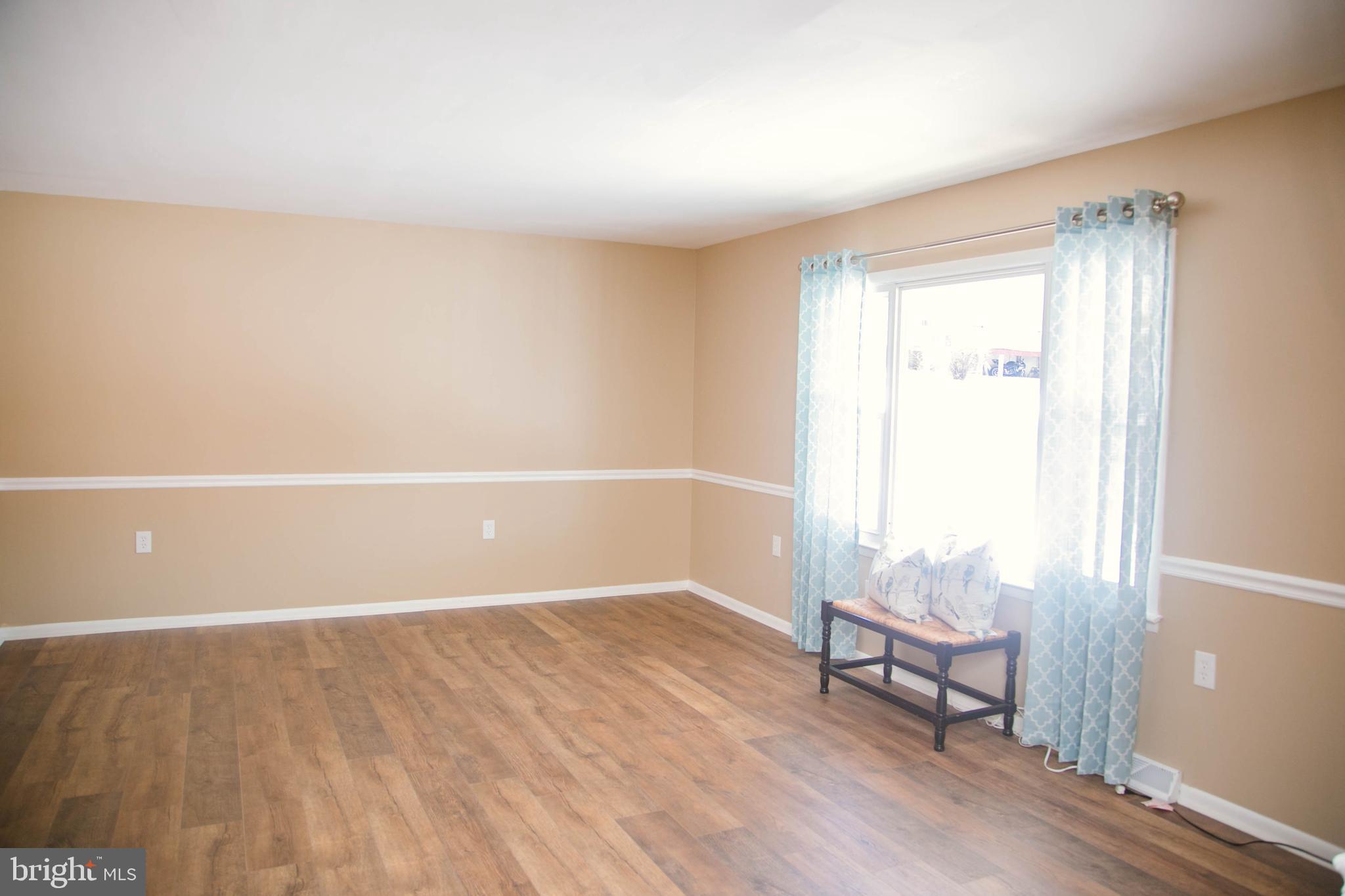 1209 Edgemont Road Harrisburg, PA 17109 - Photo 7 of 44 Gallery Image 7