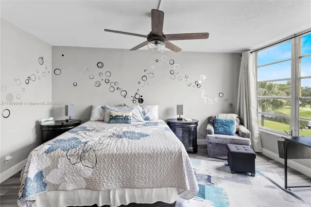 $2,850 | 3980 Oaks Clubhouse Drive, Unit 303, Pompano Beach, FL 33069