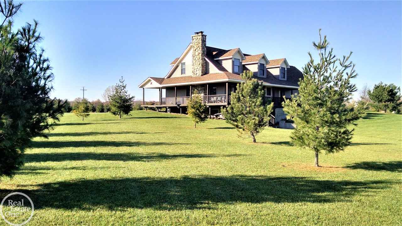 6083 Babcock Road Lexington, MI 48450 - Photo 85 of 99 31335178-84.JPG