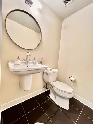 $948,000 | 2 Earhart Street, Unit 121, Cambridge, MA 02141