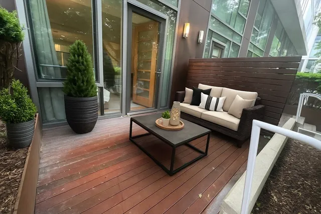 $948,000 | 2 Earhart Street, Unit 121, Cambridge, MA 02141