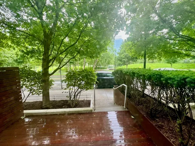 $948,000 | 2 Earhart Street, Unit 121, Cambridge, MA 02141