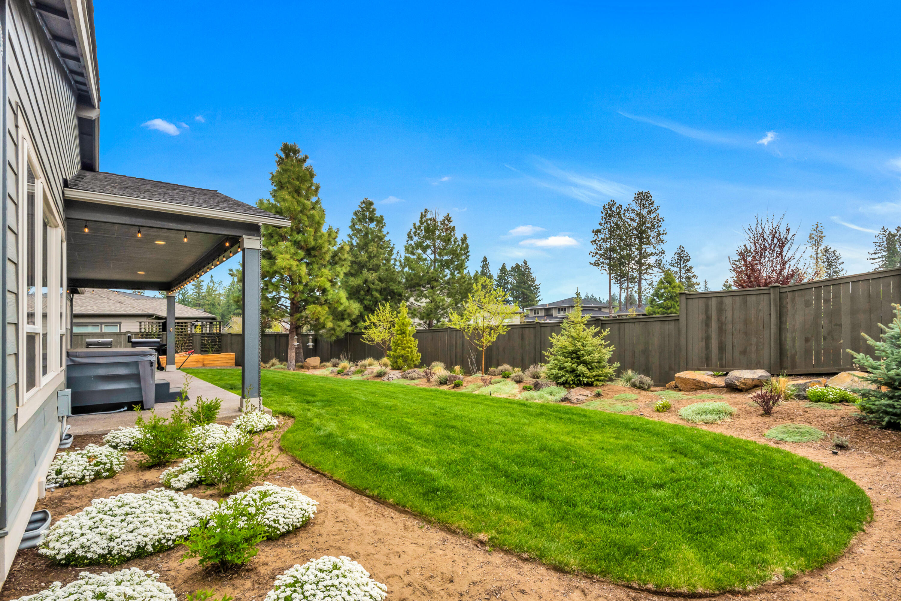 60888 River Rim Drive Bend, OR 97702 - Photo 37 of 39 Back yard