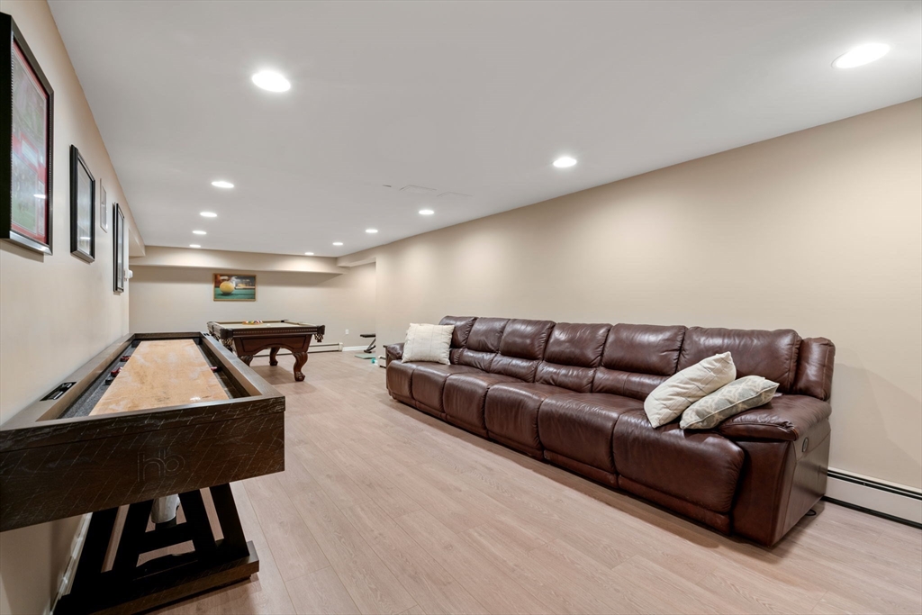 35 Wycliffe Road Walpole, MA 02032 - Photo 33 of 40 Gallery Image 33