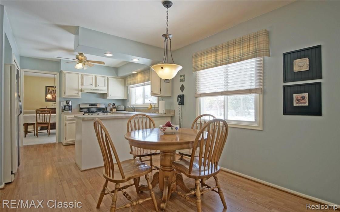 11799 Wildwing Road Plymouth, MI 48170 - Photo 5 of 26 5-photo-web-1680x1050-170812.jpg