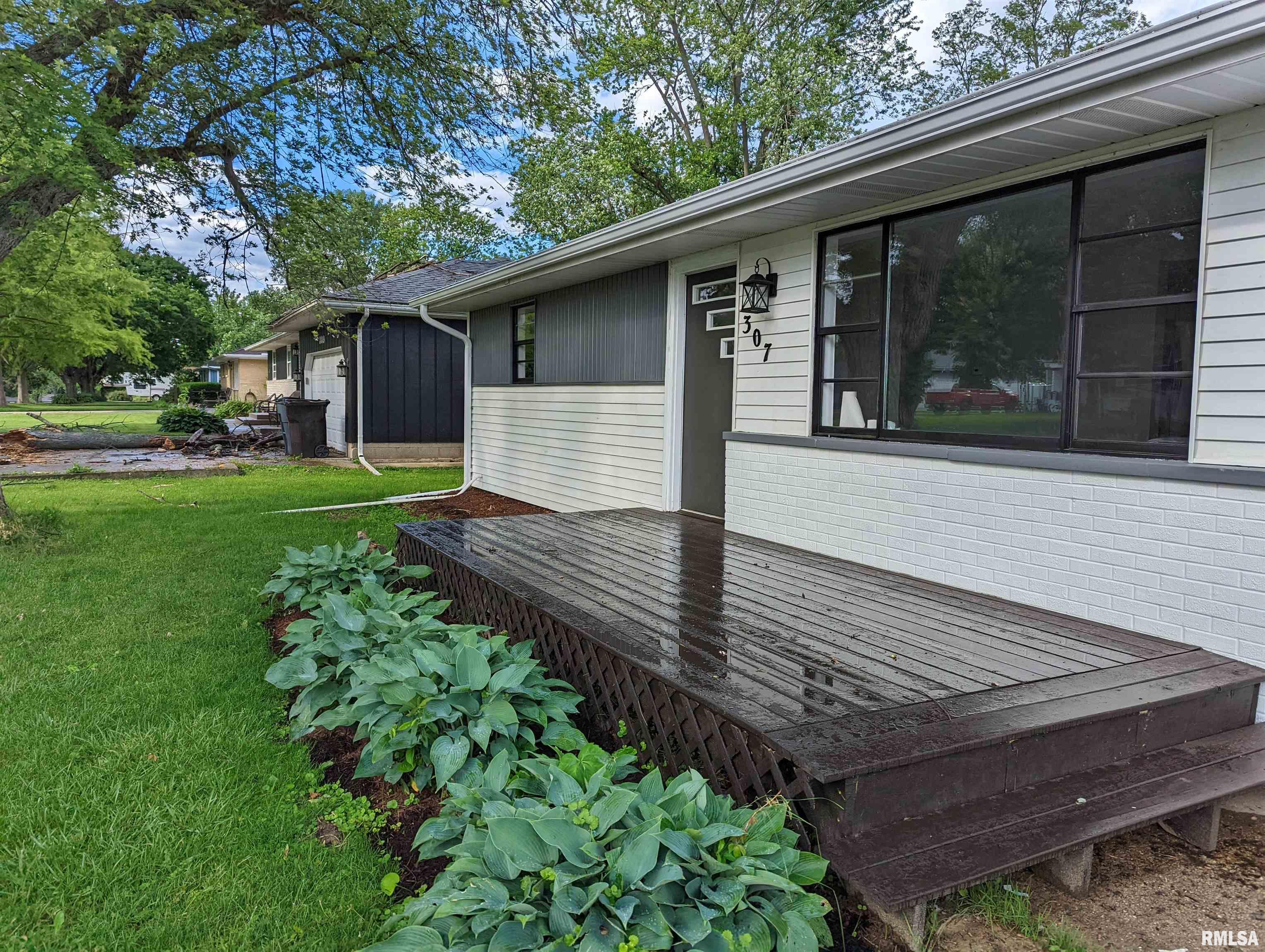 307 Elmhurst Drive Washington, IL 61571 - Photo 1 of 87