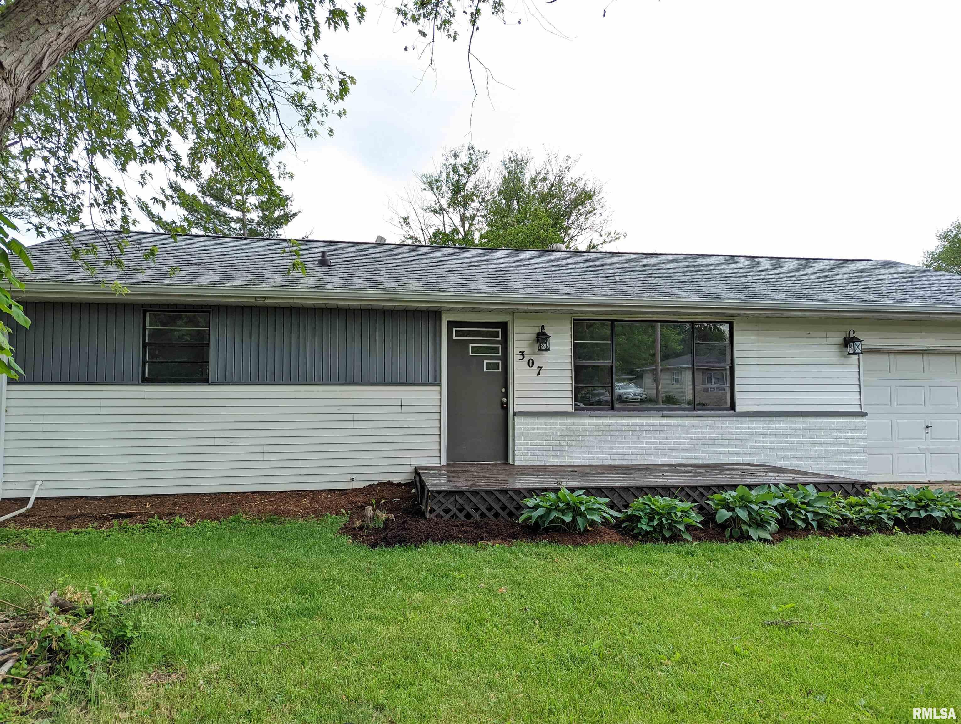 307 Elmhurst Drive Washington, IL 61571 - Photo 3 of 87