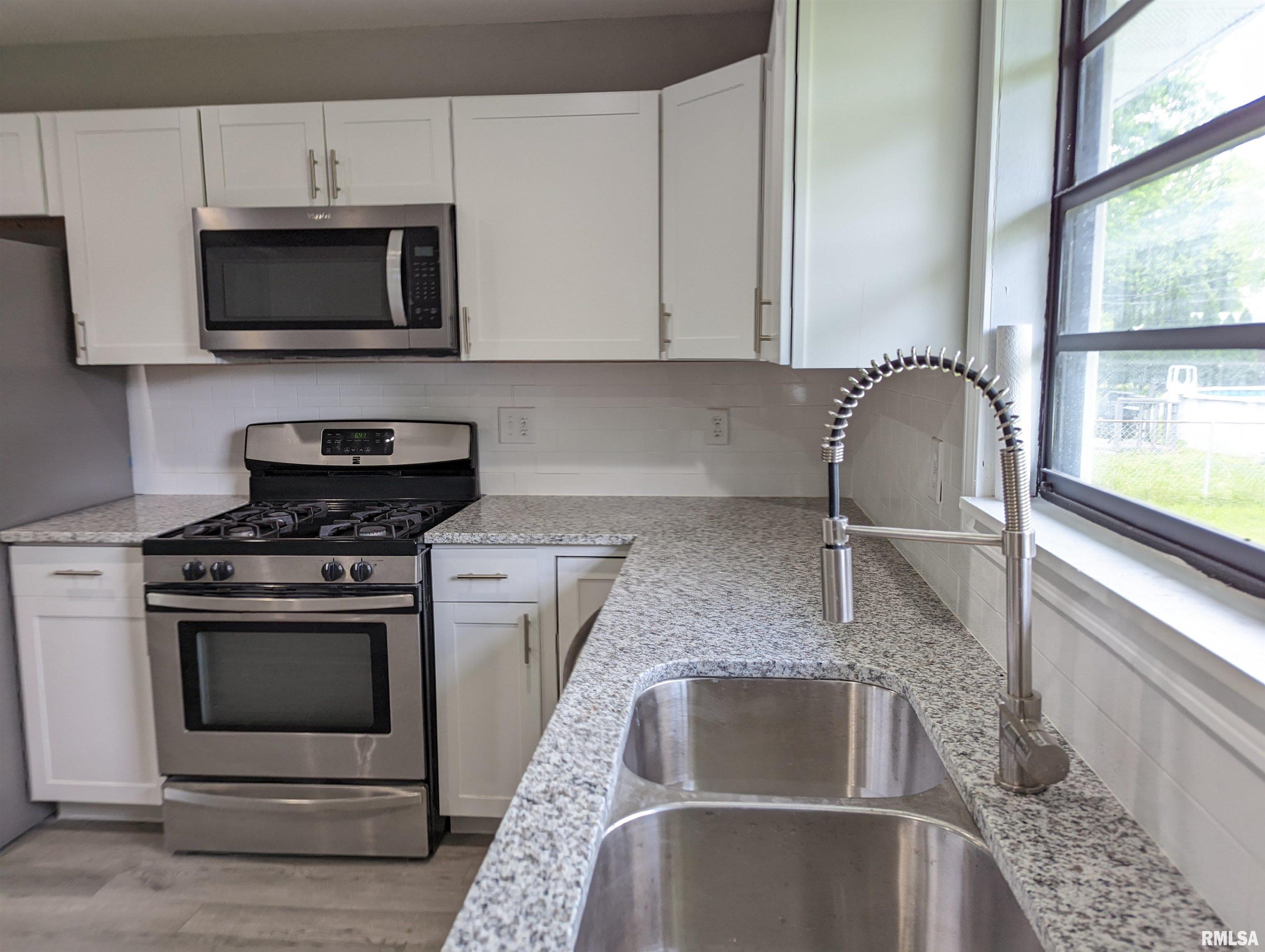 307 Elmhurst Drive Washington, IL 61571 - Photo 31 of 87