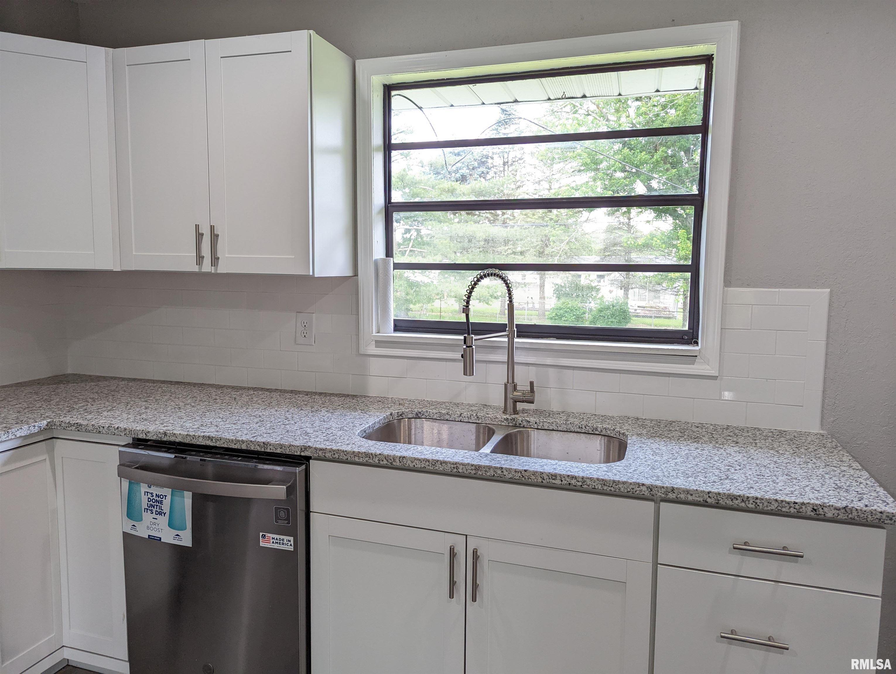 307 Elmhurst Drive Washington, IL 61571 - Photo 32 of 87