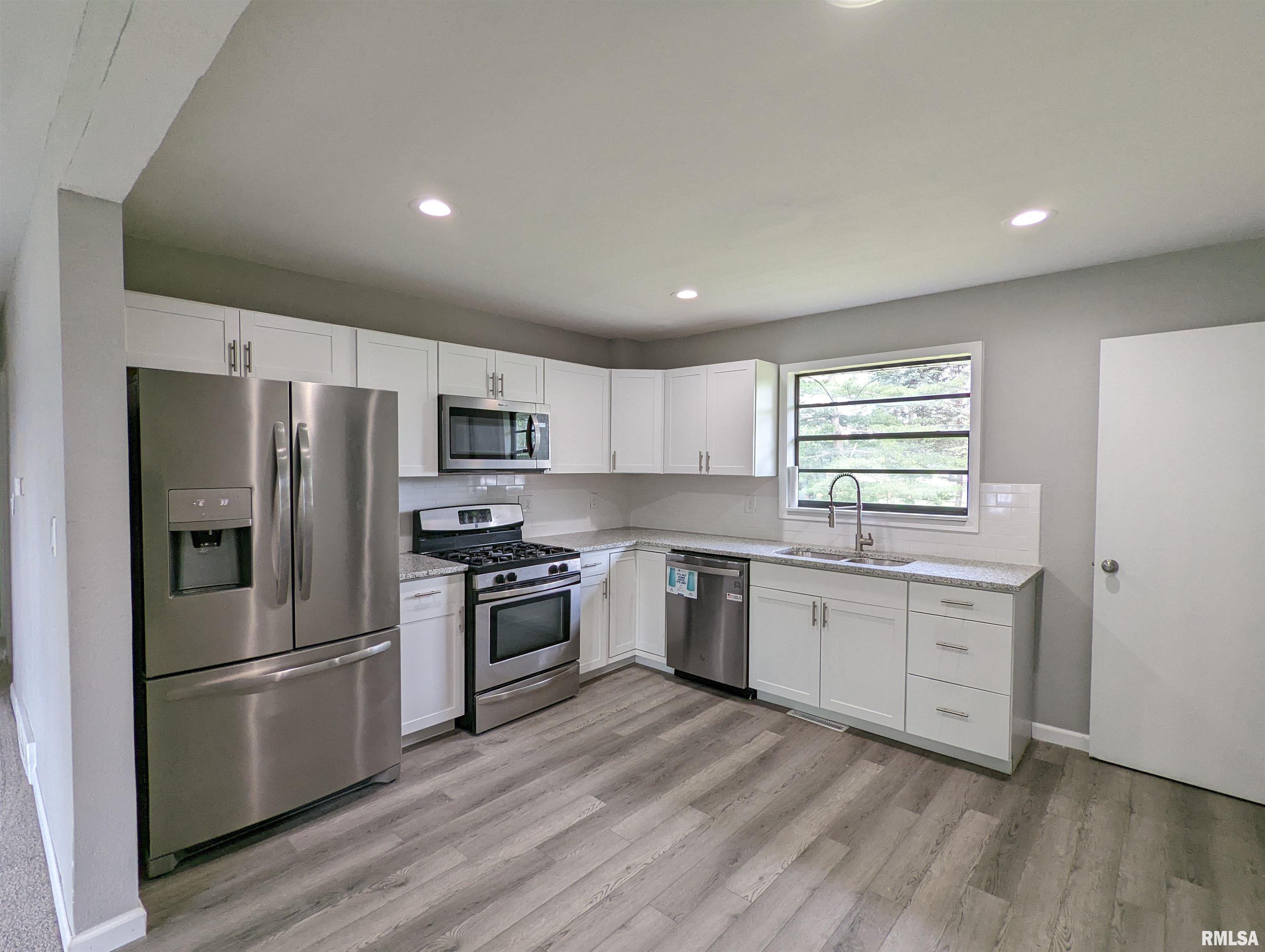 307 Elmhurst Drive Washington, IL 61571 - Photo 37 of 87