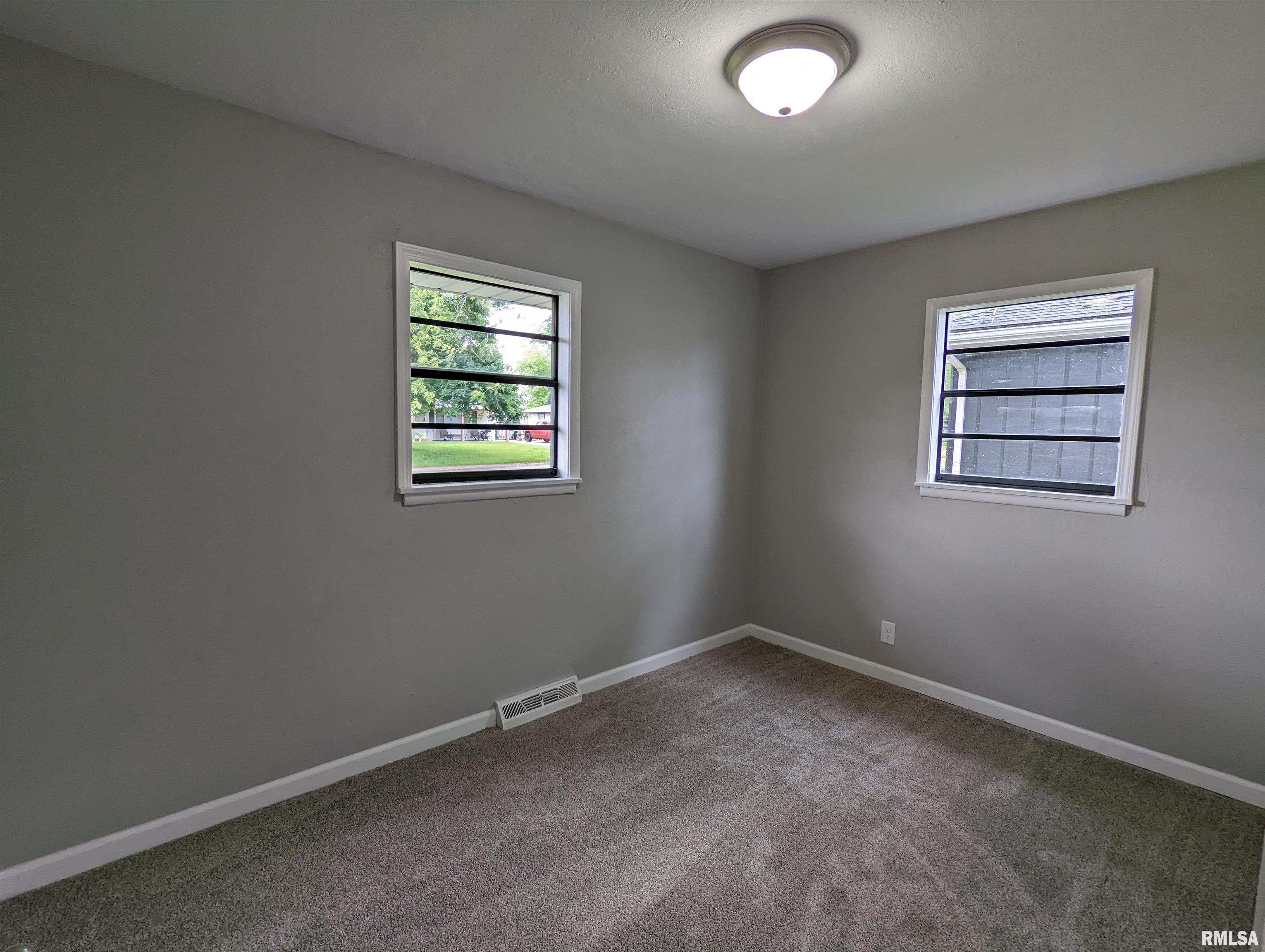 307 Elmhurst Drive Washington, IL 61571 - Photo 63 of 87