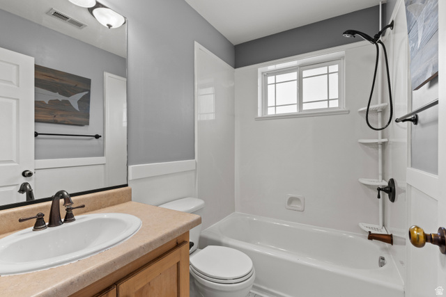 75 East 200 North Mendon, UT 84325 - Photo 19 of 36 Full bathroom with vanity and bathing tub / shower combination