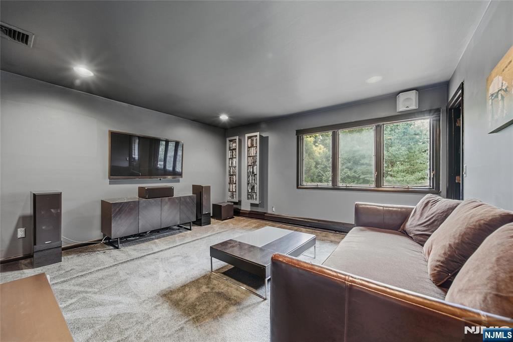 299 Forest Road Mahwah, NJ 07430 - Photo 35 of 50 Gallery Image 35