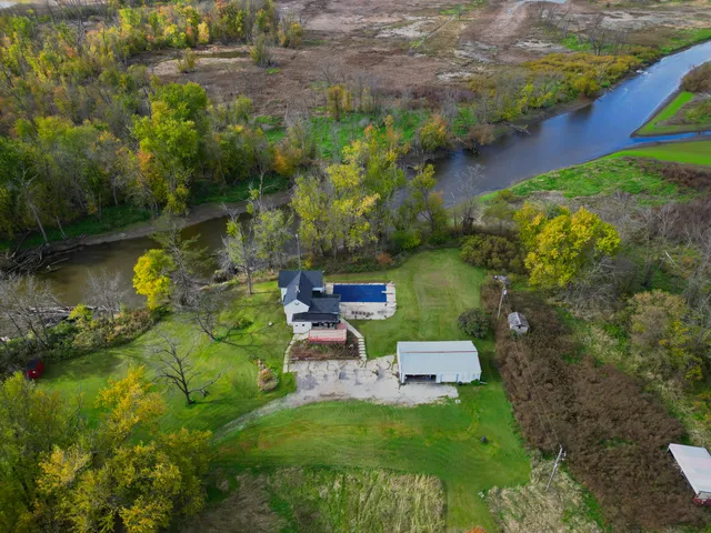 $895,000 | W2951 Monroe Road, Ixonia, WI 53036